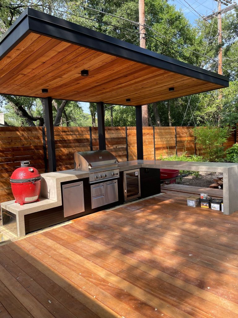 Outdoor Kitchen and Pergola